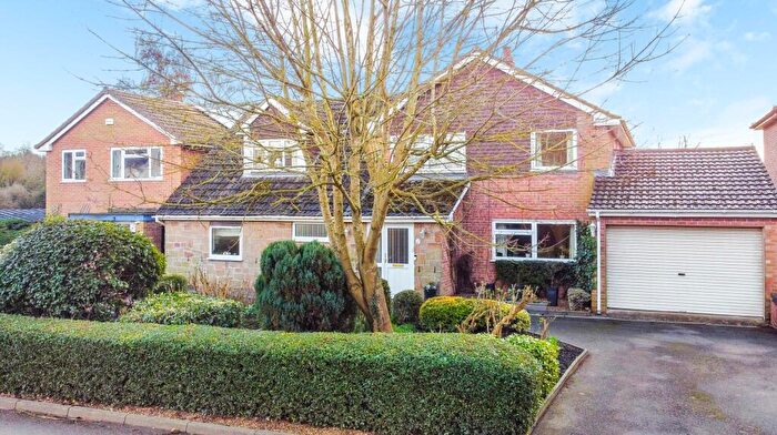 4 Bedroom Detached House For Sale In Main Street, Osgathorpe, LE12