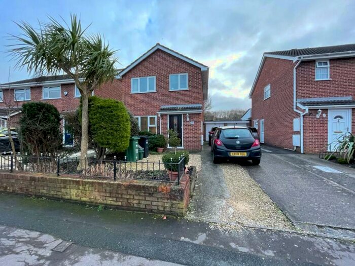 3 Bedroom House To Rent In Fallowfield, North Worle, Weston-super-Mare, BS22