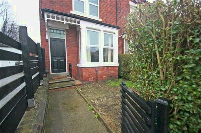 3 Bedroom End Of Terrace House To Rent In Stanmore Place, Burley, Leeds, LS4