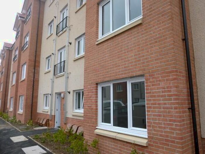 2 Bedroom Flat To Rent In Torwood Crescent, Edinburgh, EH12