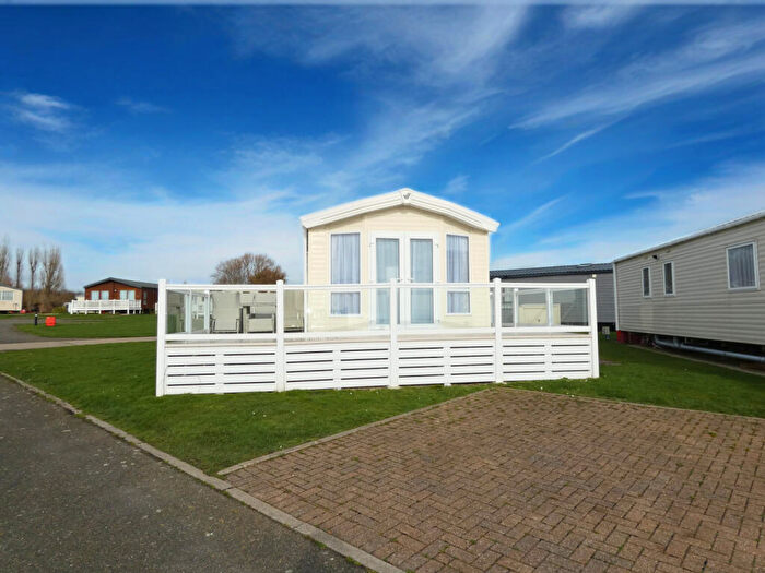 2 Bedroom Park Home For Sale In Coopers Beach Holiday Park, CO5