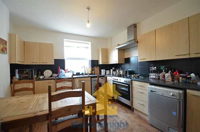 7 Bedroom End Of Terrace House To Rent In Reservoir Retreat, Edgbaston, B16