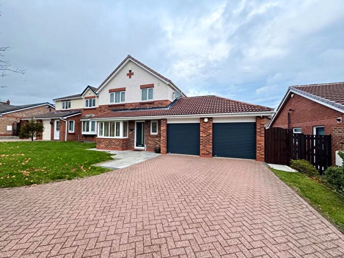 3 Bedroom Detached House For Sale In Hilton Drive, Peterlee, County Durham, SR8