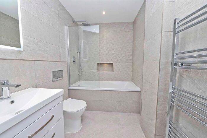 1 Bedroom Flat To Rent In High Street, Cowley, Uxbridge, UB8