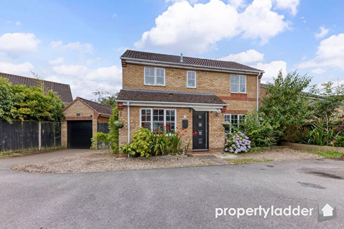 3 Bedroom Detached House For Sale In Wilks Farm Drive, Sprowston, Norwich, NR7