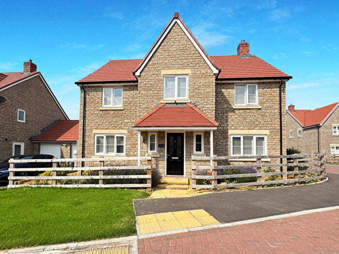 4 Bedroom Detached House For Sale In Anstey Gardens, Falfield, Wotton-under-edge, GL12