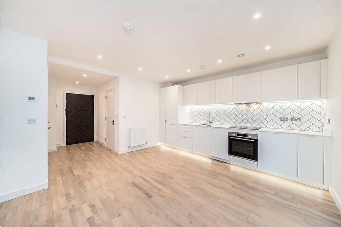 1 Bedroom Flat To Rent In Cedrus Avenue, The Green Quarter, Southall, UB1