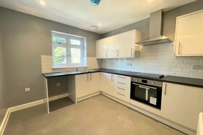 1 Bedroom Flat To Rent In St. Mark's Place, Dagenham, RM10