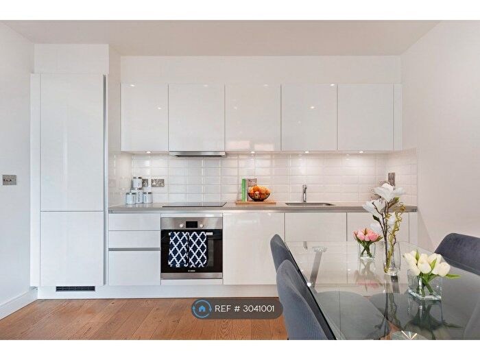 2 Bedroom Flat To Rent In Station Grove, Wembley, HA0