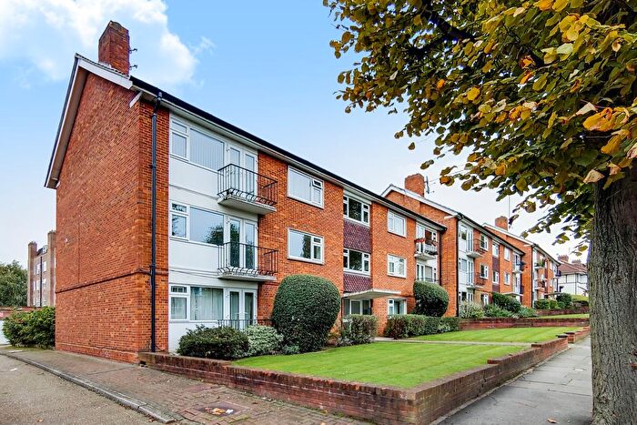 2 Bedroom Flat To Rent In Brunswick Court, Brunswick Road, London, W5