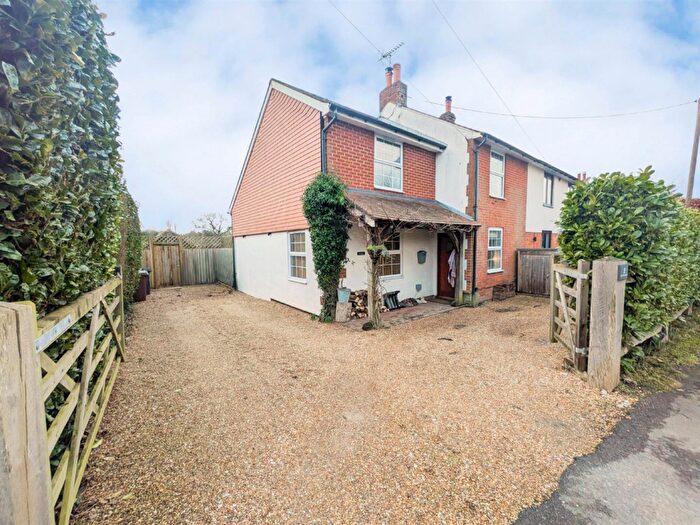 3 Bedroom Semi Detached House For Sale In Eastbourne Road, Halland, Lewes, BN8