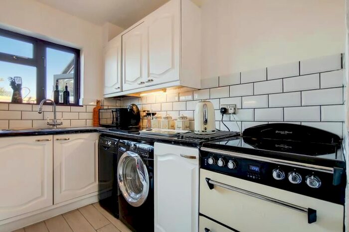 3 Bedroom Terraced House To Rent In Sudgen Way, Barking, IG11