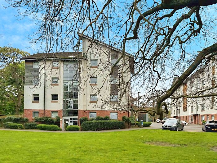 1 Bedroom Flat To Rent In St Tridunana's Rest, Edinburgh, EH7