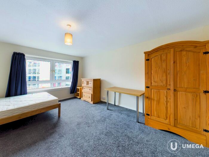 4 Bedroom Apartment To Rent In Holyrood Road, Holyrood, Edinburgh, EH8