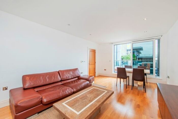 2 Bedroom Flat To Rent In The Boulevard, Imperial Wharf, London, SW6