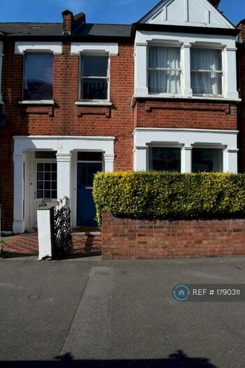 4 Bedroom Terraced House To Rent In Brenthouse Road, London, E9