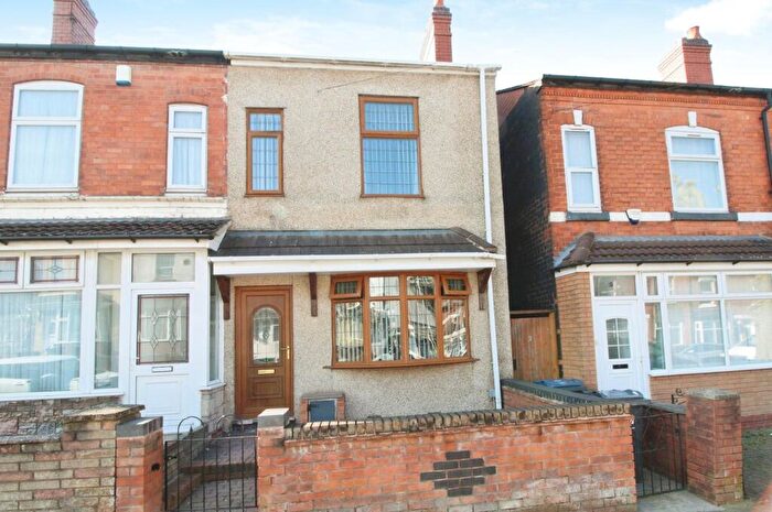 3 Bedroom Semi Detached House For Sale In Flora Road, Birmingham, West Midlands, B25