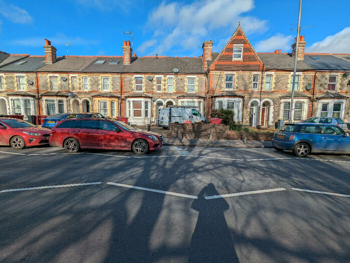 4 Bedroom Terraced House To Rent In London Road, Reading, Berkshire, RG1