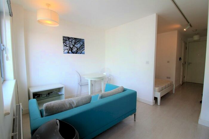 Apartment To Rent In Manor Mills, Ingram Street, Leeds, LS11