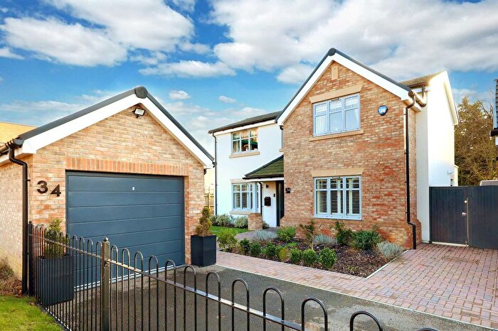 4 Bedroom Detached House For Sale In Dupre Crescent, Wilton Park, Beaconsfield, Buckinghamshire, HP9