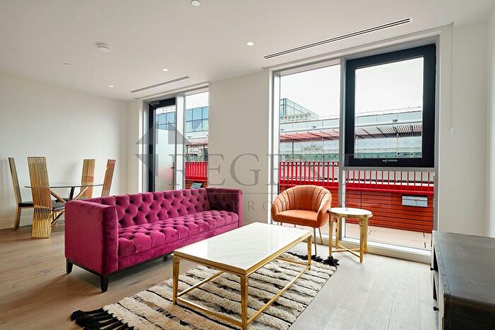 2 Bedroom Flat To Rent In Ellen Craft Apartments, Civic Avenue, W6