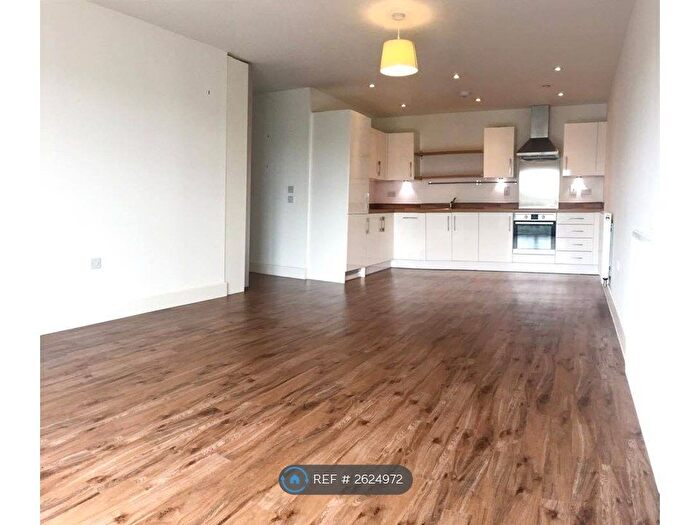 2 Bedroom Flat To Rent In Charrington Place, St Albans, AL1
