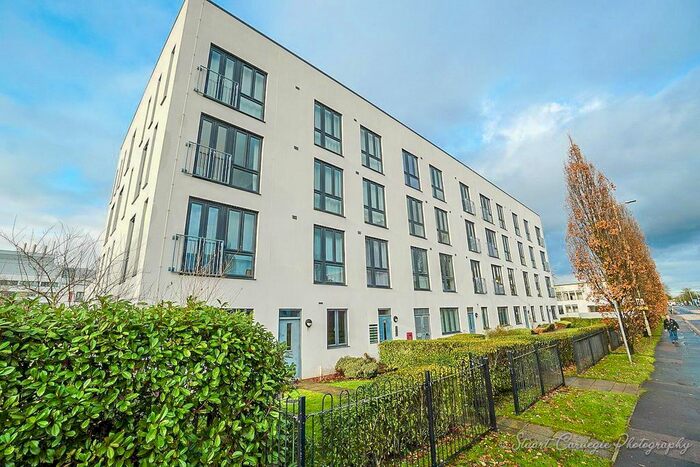 2 Bedroom Flat To Rent In Broadwater Road, Welwyn Garden City, AL7