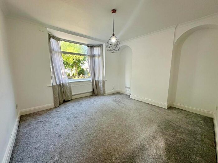 2 Bedroom Semi-Detached House To Rent In Casterton Avenue, Burnley, BB10