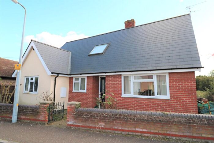 4 Bedroom Detached House To Rent In Swan Close, Colchester, CO4