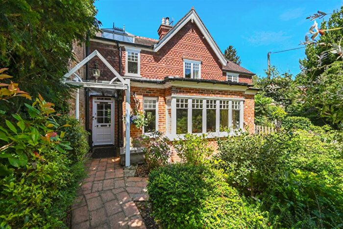 4 Bedroom Semi-Detached House For Sale In Brighton Road, Shermanbury, Horsham, RH13