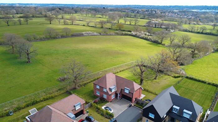 5 Bedroom Detached House For Sale In Bridle Close, Borehamwood, WD6