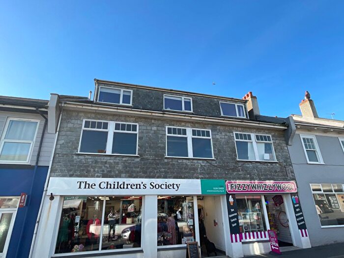 2 Bedroom Flat To Rent In Queen Street, Bude, EX23