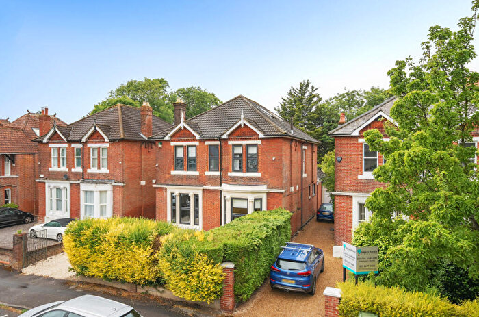 5 Bedroom Detached House For Sale In Shirley Avenue, Upper Shirley, Southampton, Hampshire, SO15