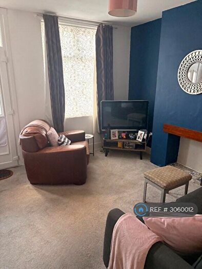 2 Bedroom Terraced House To Rent In St Cuthberts Road, Nottingham, NG3