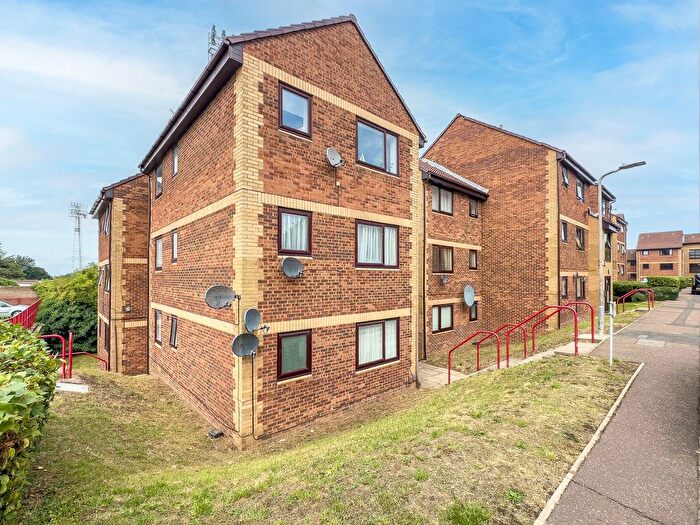 2 Bedroom Flat For Sale In Roots Hall Drive, Priory Court Roots Hall Drive, SS2