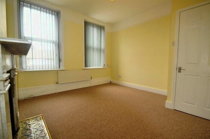 2 Bedroom Flat To Rent In Kingston Road, London, SW19