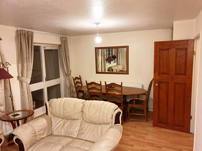 3 Bedroom House To Rent In Tiverton Road, Selly Oak, West Midlands, B29