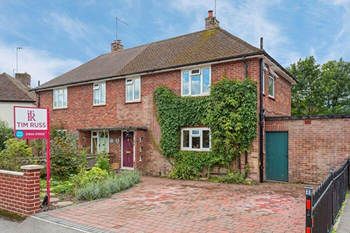 3 Bedroom Semi-Detached House For Sale In Highfield Road, Princes Risborough, HP27