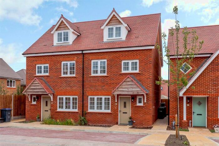 3 Bedroom Semi-Detached House To Rent In Jones Close, Wilton, Salisbury, Wiltshire, SP2