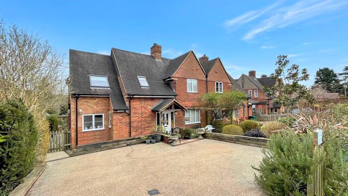 4 Bedroom Semi-Detached House For Sale In Ellery Rise, Frieth, RG9