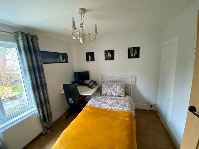 2 Bedroom Terraced House For Sale In Church Road, Old Bishopstoke, SO50