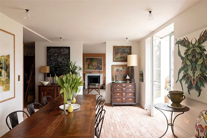 4 Bedroom Detached House To Rent In Lansdowne Road, London, W11