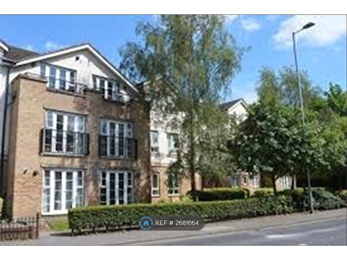 2 Bedroom Flat To Rent In Island Court, Bishop's Stortford, CM23