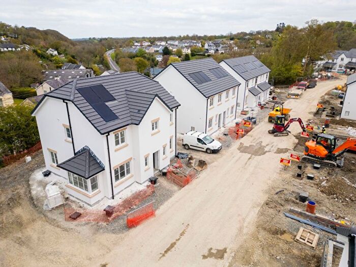 4 Bedroom Detached House For Sale In Caeau Gwynfryn, Llanarth, SA47