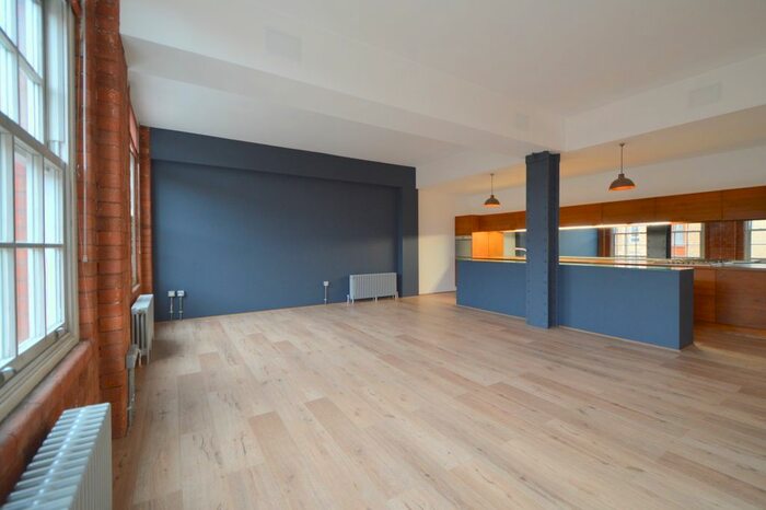 2 Bedroom Flat To Rent In Green Walk, London, SE1