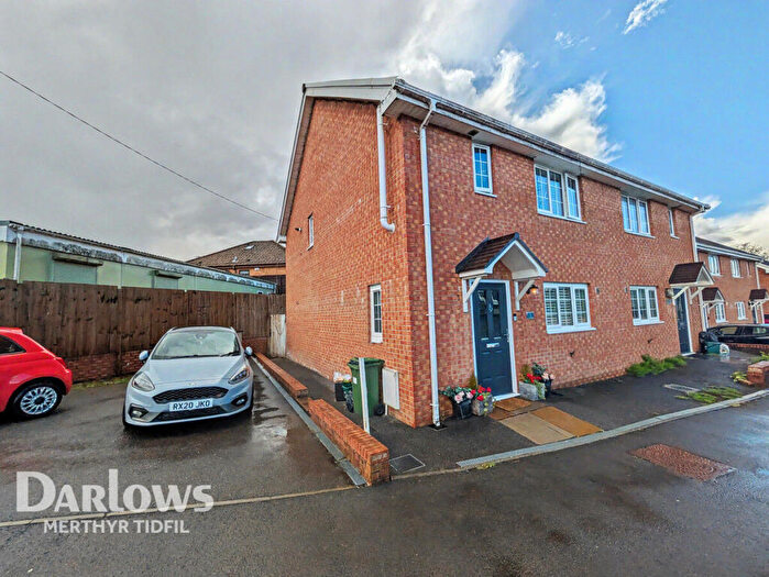 3 Bedroom Semi-Detached House For Sale In Llys Bute, Aberdare, CF44