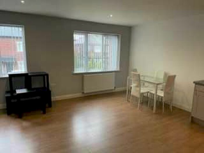 3 Bedroom Flat To Rent In Lodge Place, Dundalk Road, Widnes WA8