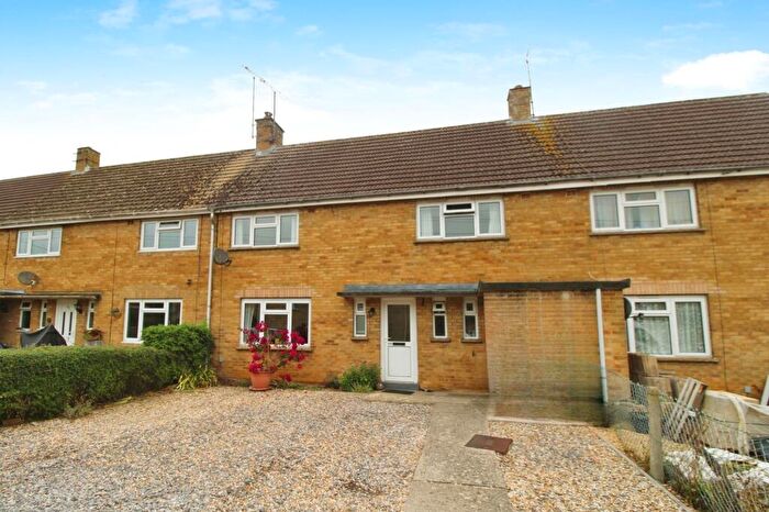3 Bedroom Terraced House For Sale In Queensfield, Fairford, GL7