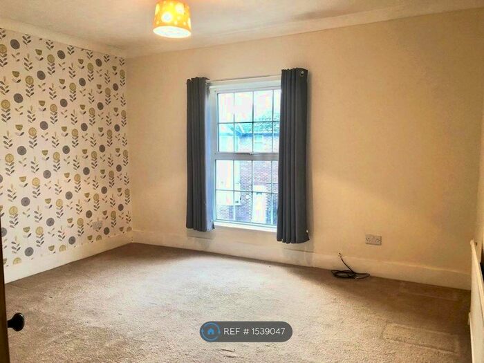 3 Bedroom Terraced House To Rent In Coval Lane, Chelmsford, CM1