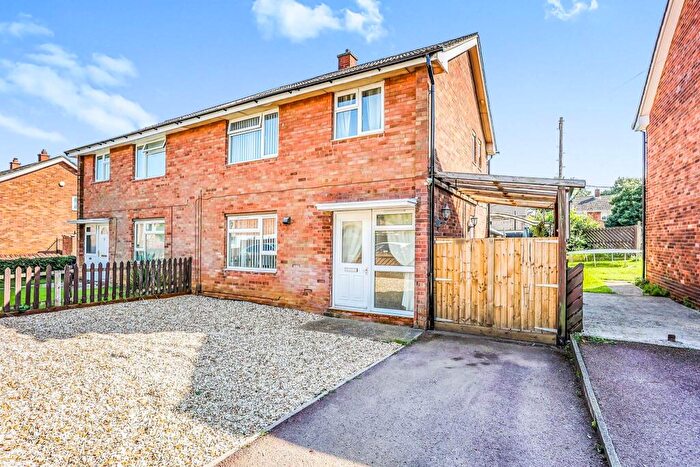 3 Bedroom House To Rent In Stour Court, Grantham, NG31